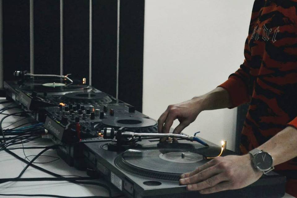 Культура звука DJ