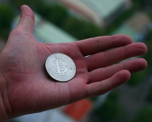 вартість Bitcoin досягла рівня $57,036 тисячі